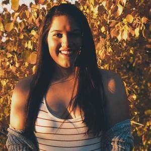 Meet your Posher, Danielle